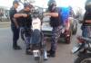 En fuerte operativo policial secuestraron 25 motos y demoraron a sus conductores