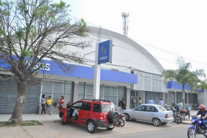 03 Asignacion Universal