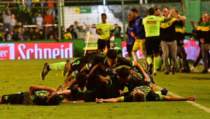 DEFENSA Y JUSTICIA vs ARGENTINOS JRS.FOTO MARCELO CARROLL