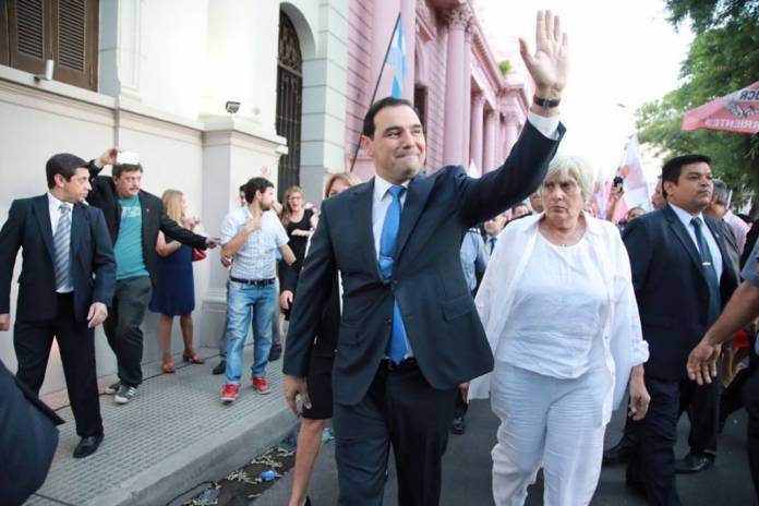 photo5175063570658994176