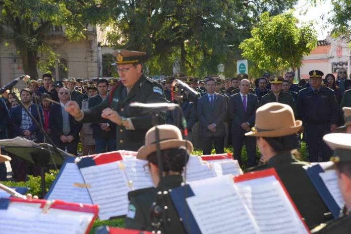 aaafec6ca75-0002-47af-ac07-16049d1963f9