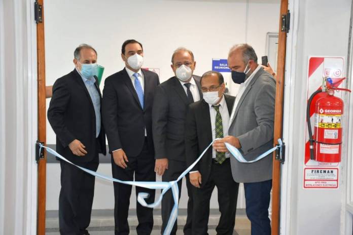 5564c783767c9d081826e50ee81add81d390456e