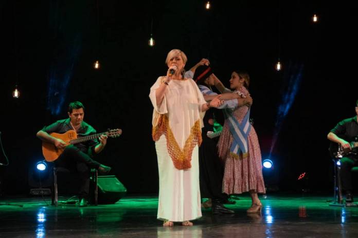 f7d563cfc874452f36f8470b3d71f880c34427cd