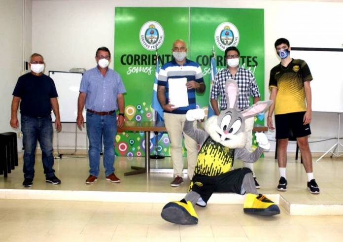 44e2b9fbdb5f9601ffbfdea537e1134a28b575d6