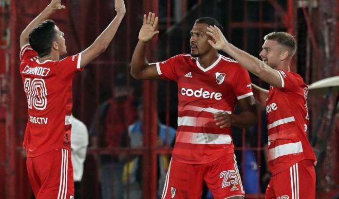 y0TLLAFeQ_1290x760__1