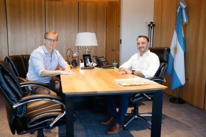 80254w850h566c.jpgCCCC