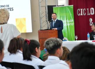 Valdés: Inversión en educación, para que la próxima generación tenga las mejores herramientas para construir su futuro